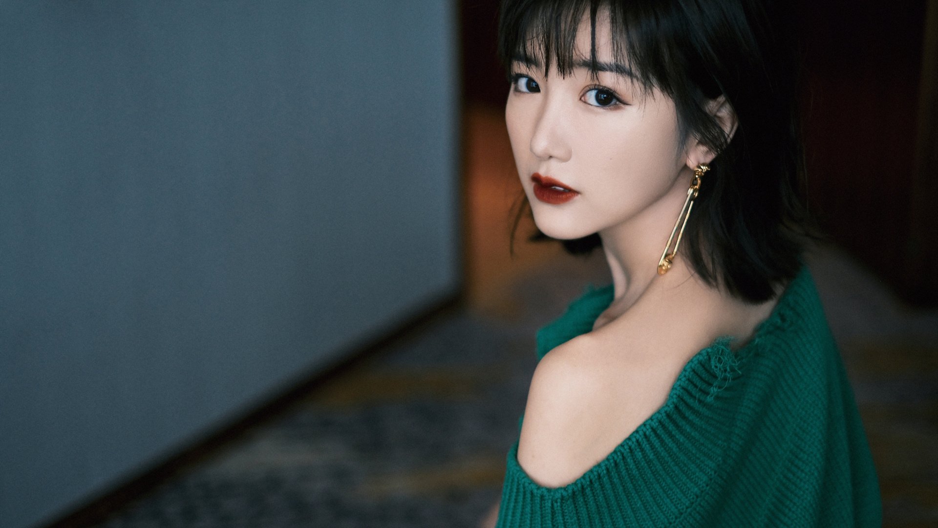 爱游戏娱乐-德国女子200米选手在预赛中表现出色，晋级半决赛，德国女子田径100米队员有谁