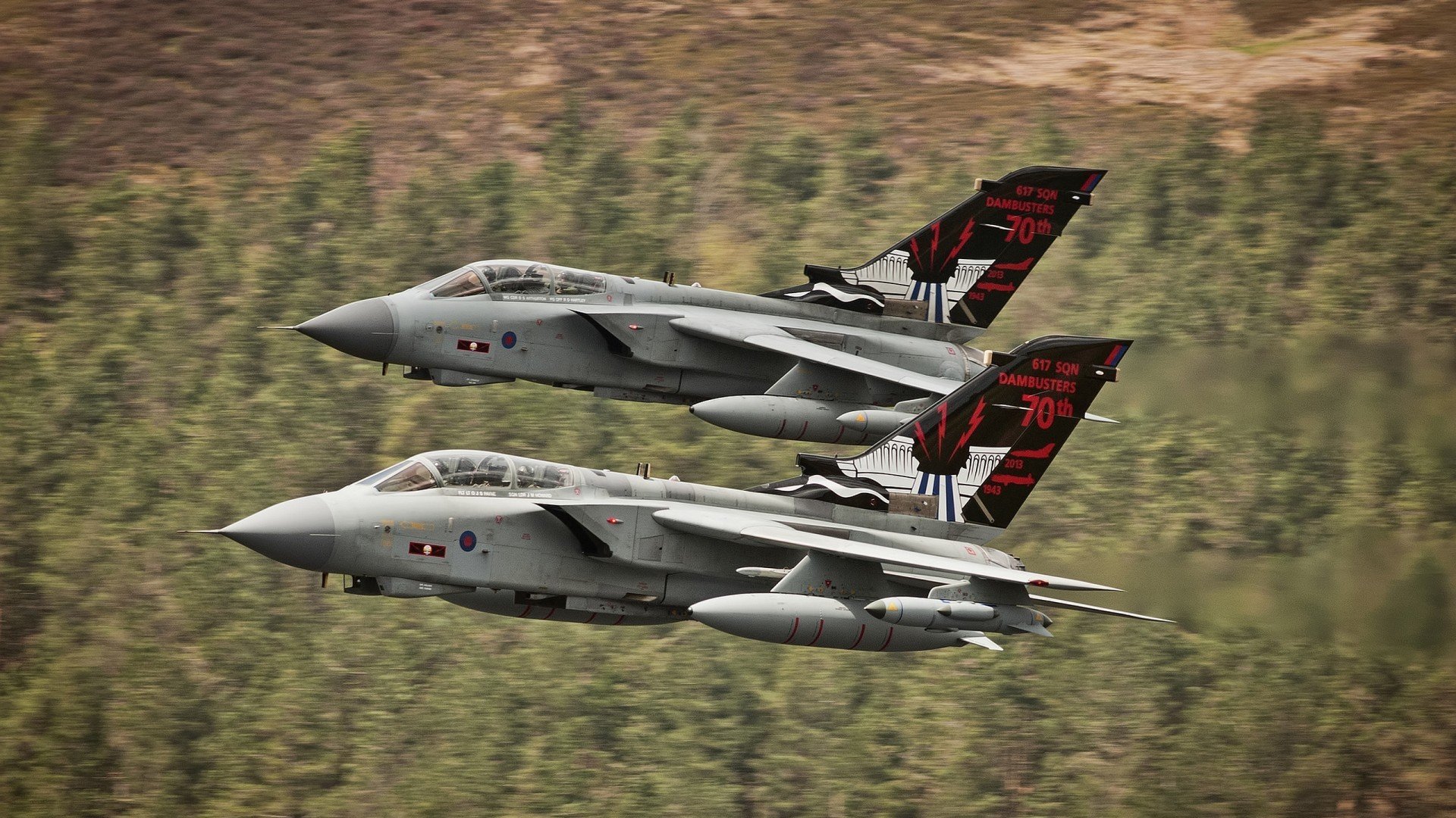 爱游戏智能平台-英超球队基于动态数据分析调整边路突破策略,英超各队地图