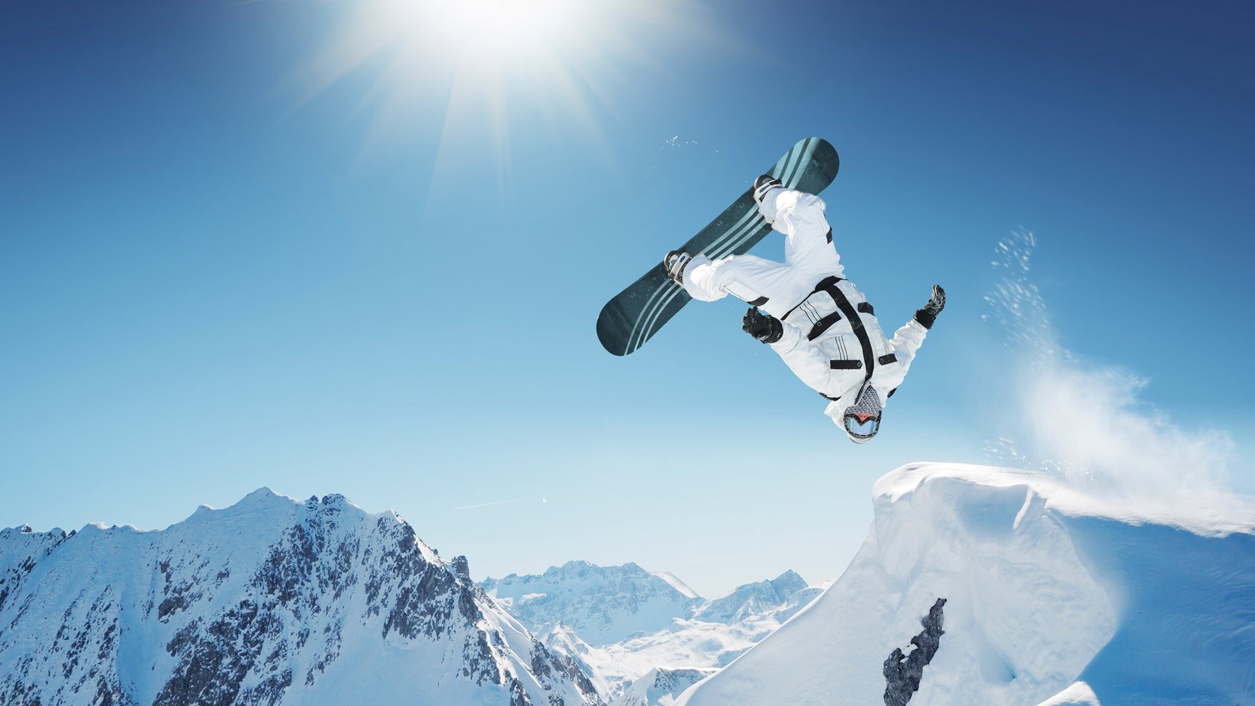 爱游戏中国-《深度解读：今年电竞比赛最令人难忘的瞬间》，今年的电竞比赛是什么游戏